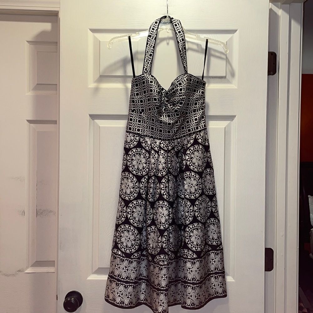 ✨WHBM Black & White Mandala Print Silk Halter dress